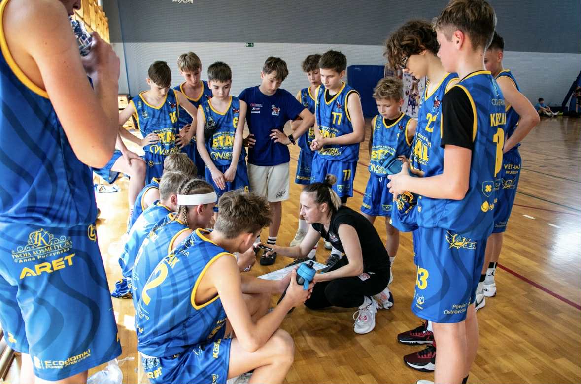 List otwarty trenerów Akademii Koszykówki Stali Ostrów. „Pozwólmy im walczyć o marzenia” [WIDEO]