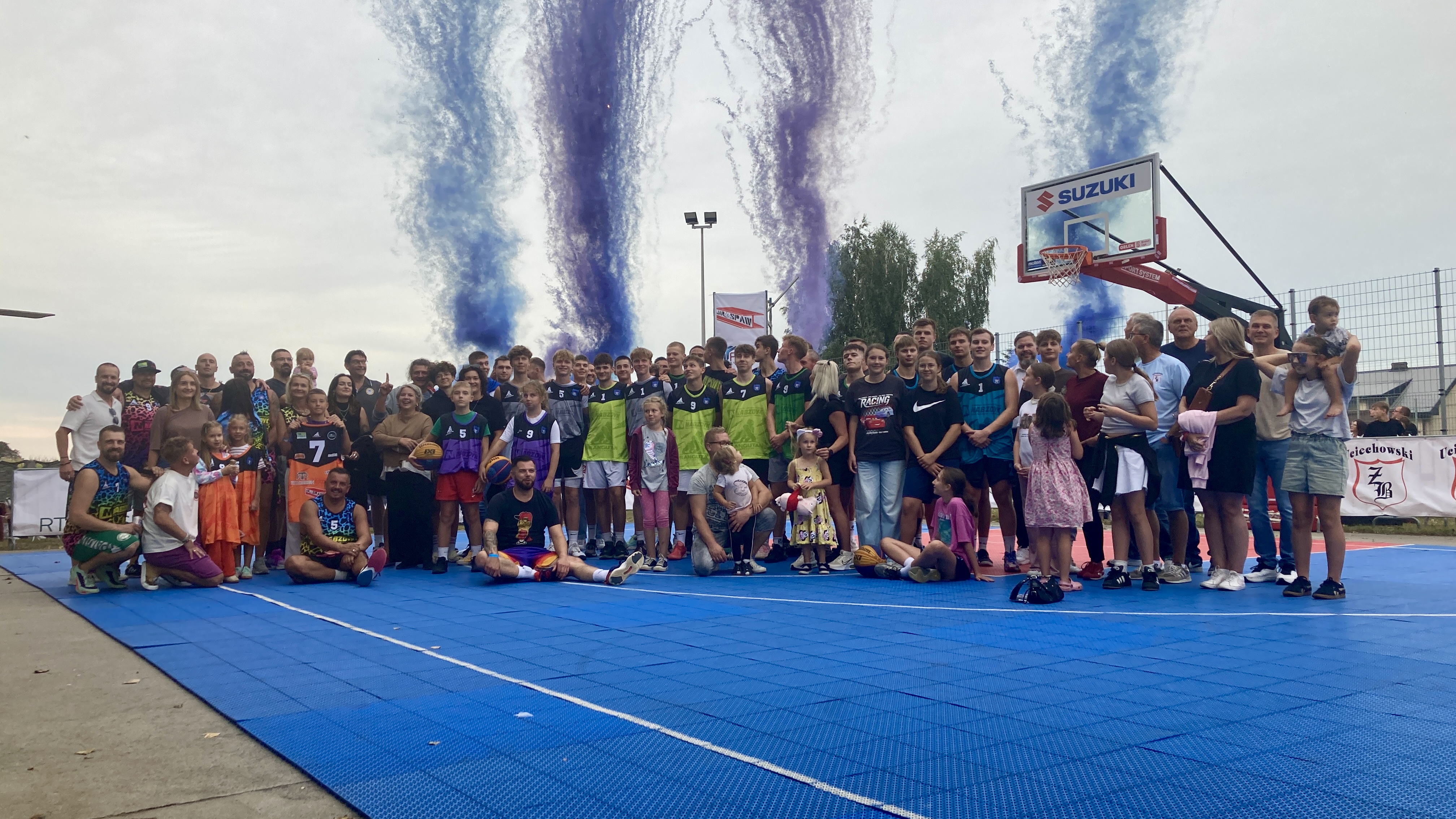 Święto basketu 3×3 w Jaskółkach i niespodzianka dla schroniska [WIDEO]