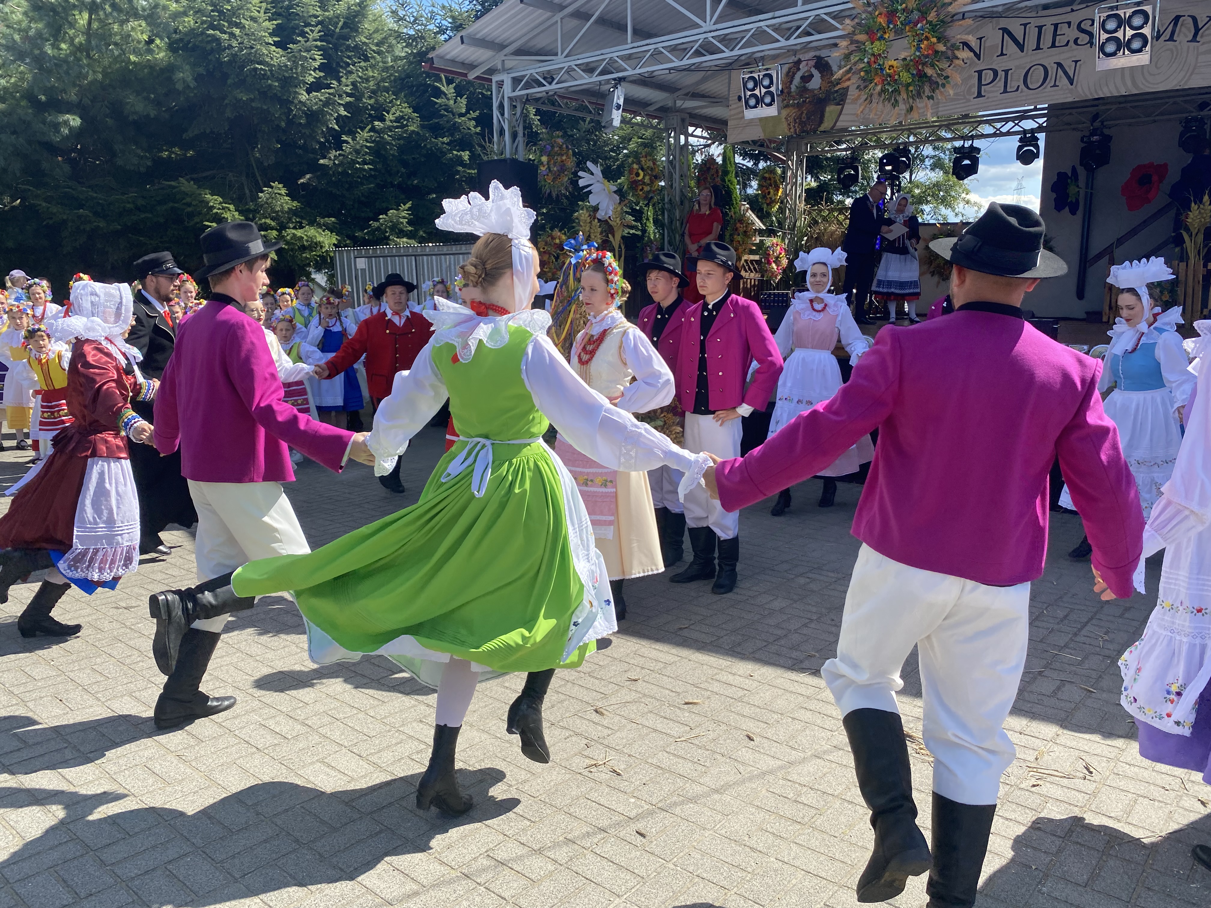 „Plon niesiemy plon”. Gmina Przygodzice dziękuje za tegoroczne zbiory [FOTO]