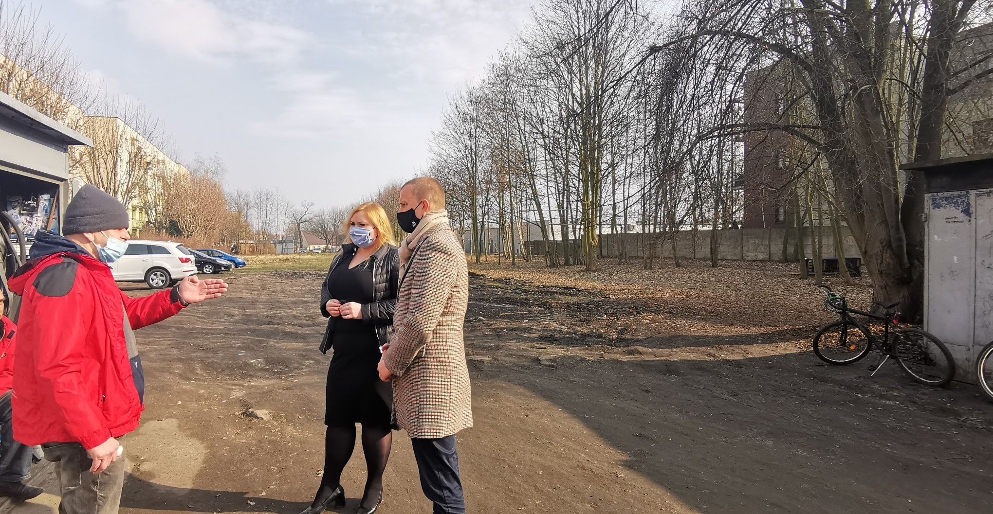 Miasto zapowiada nowe miejsca parkingowe na „problematycznym” terenie [WIDEO]