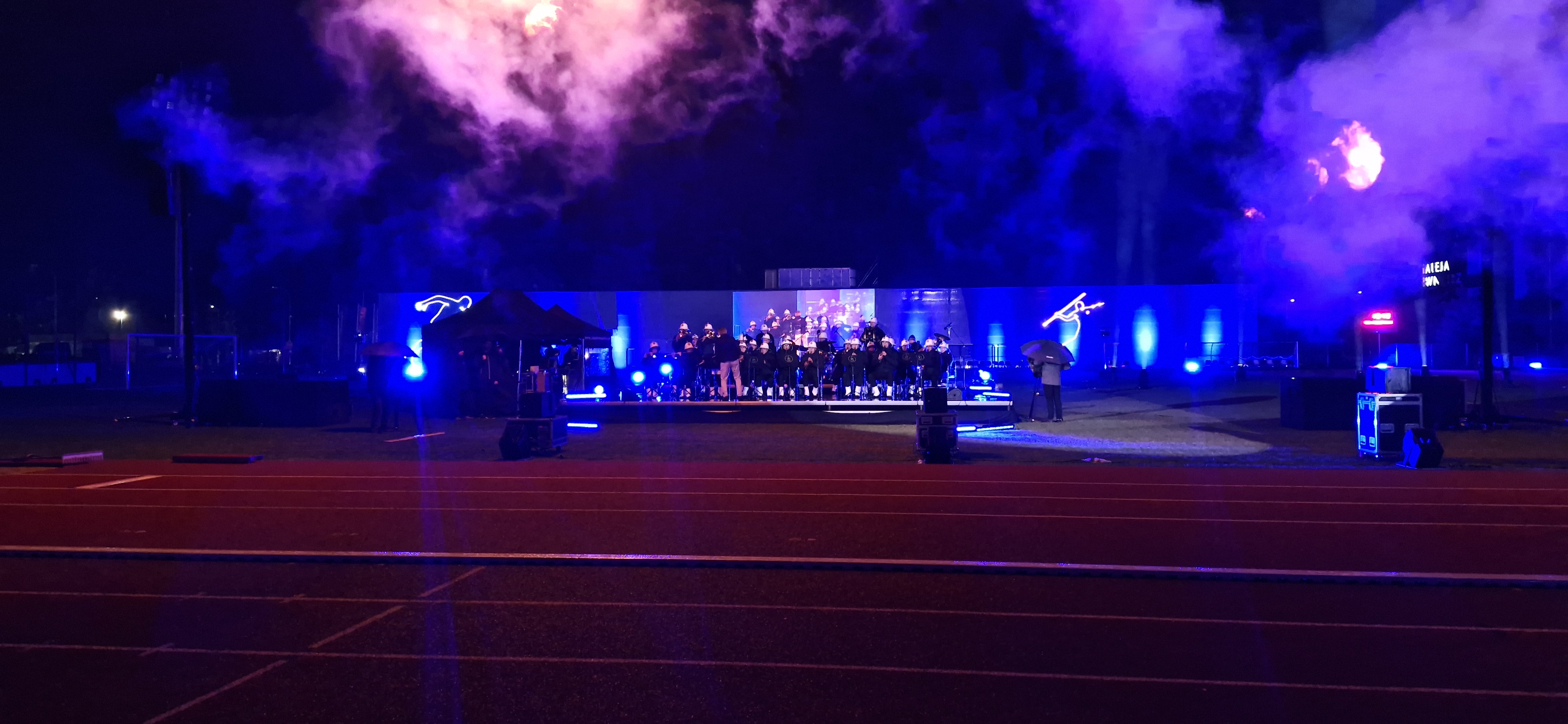 Brązowi medaliści Mistrzostw Europy i Przemysław Babiarz na otwarciu stadionu [FOTORELACJA]