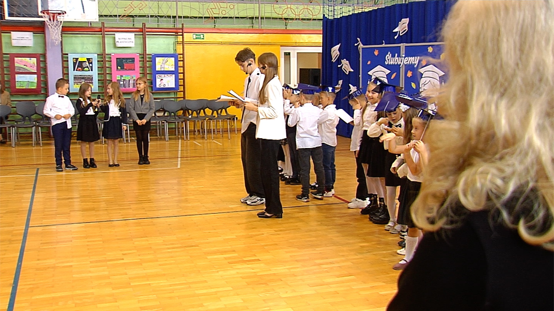 Ślubowanie klas pierwszych i „przepis” na idealnego nauczyciela [WIDEO]