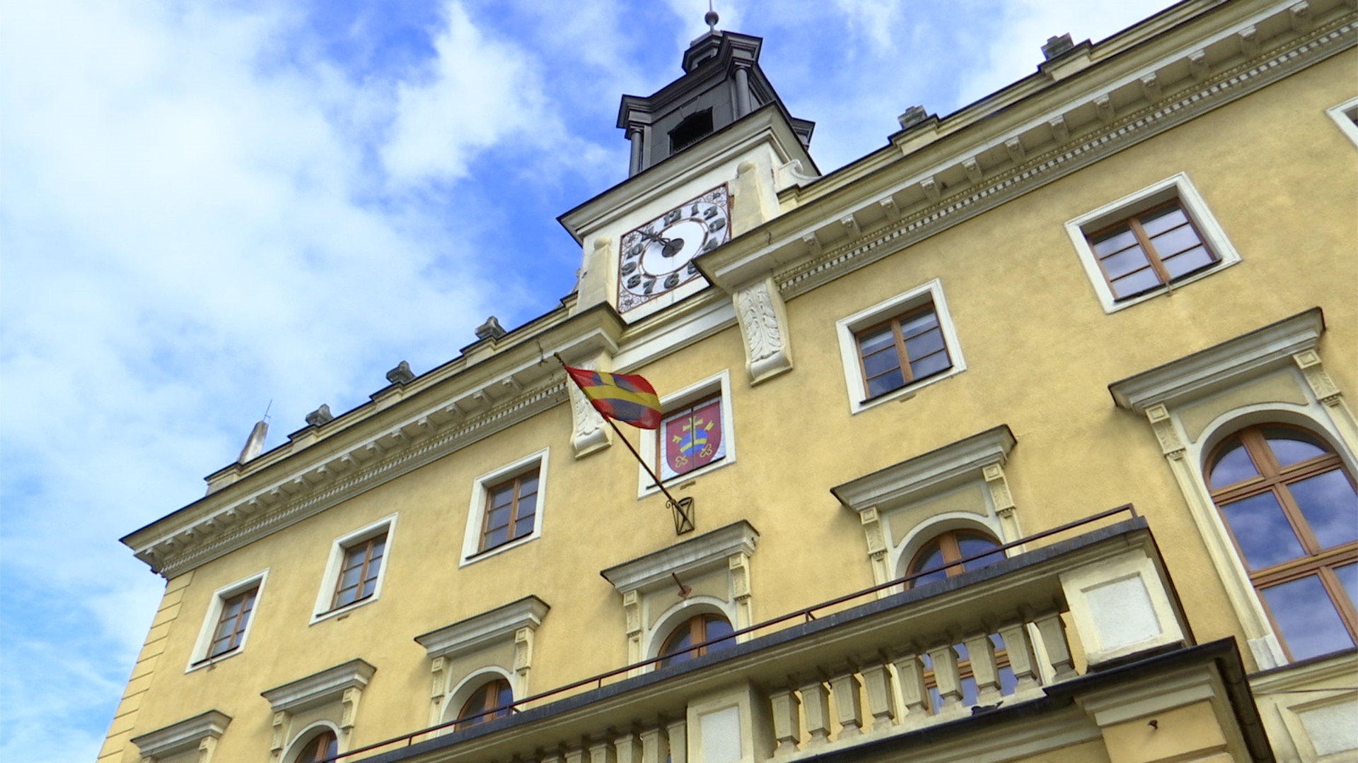 Ratusz, szkoła, łącznik. Dużo zmian za duże miliony