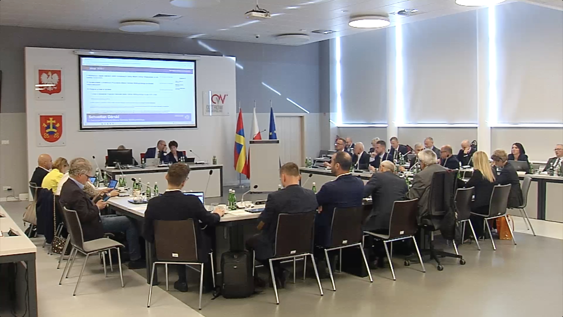 Przesunęli ponad 100 mln zł. Oto szczegóły [WIDEO]