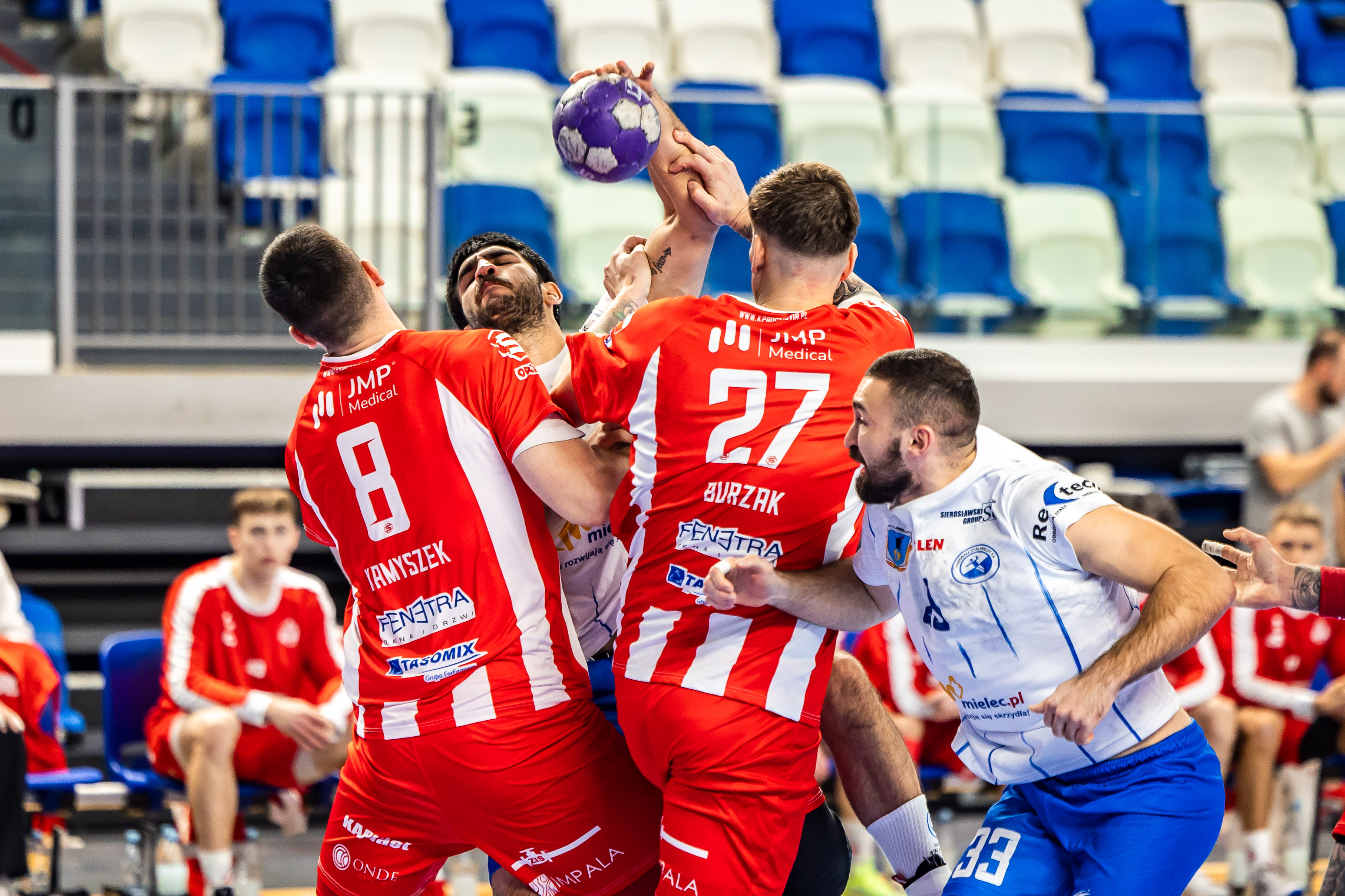 Stal zderzyła się ze ścianą. Świetna druga połowa Ostrovii!