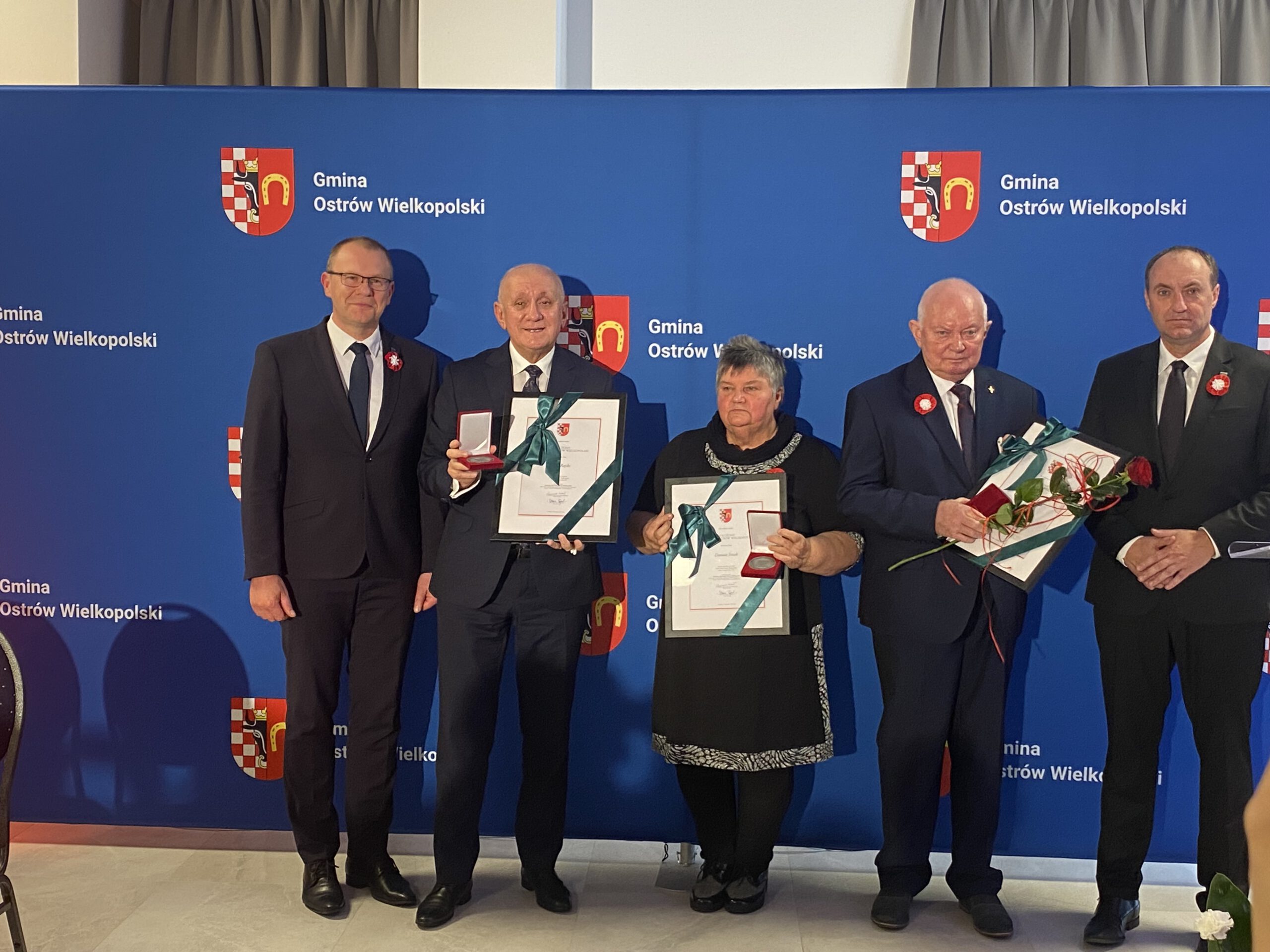 Nagrodzeni przez gminę. Przyznano tytuł: „Zasłużony dla gminy Ostrów Wielkopolski”